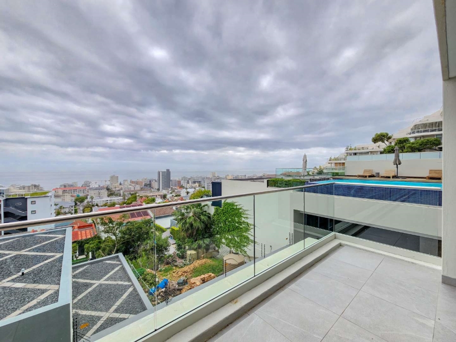 3 Bedroom Property for Sale in Sea Point Western Cape
